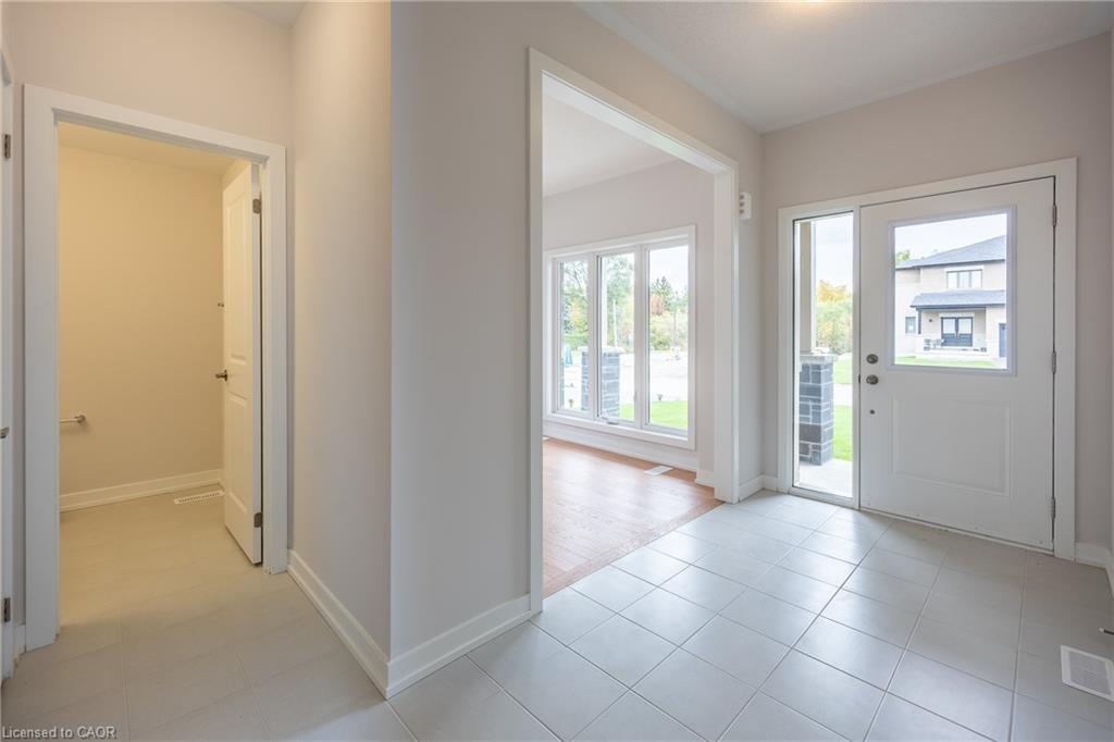 6 Butternut Drive, Simcoe, ON - Indoor Photo Showing Other Room