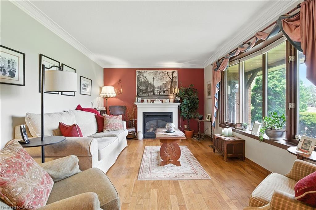 6101 Walkers Line, Burlington, ON - Indoor Photo Showing Living Room With Fireplace