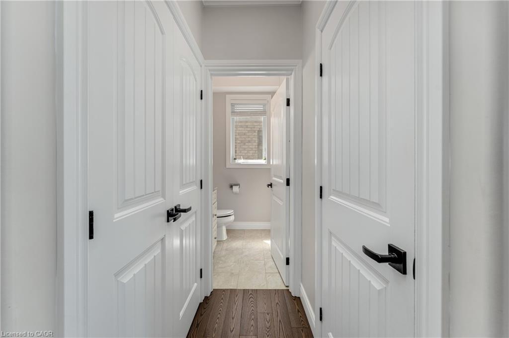 190 Spring Street, Lakeshore, ON - Indoor Photo Showing Other Room