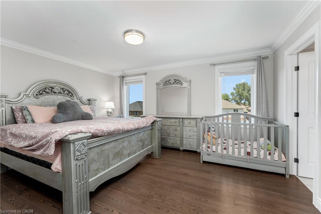190 Spring Street, Lakeshore, ON - Indoor Photo Showing Bedroom