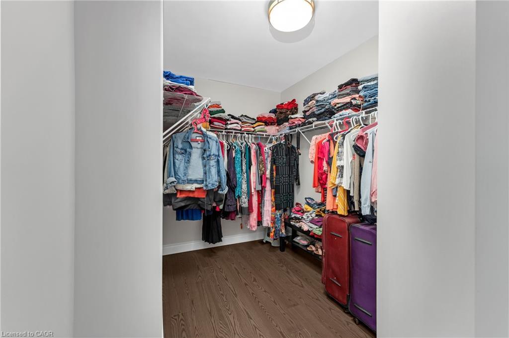 190 Spring Street, Lakeshore, ON - Indoor With Storage