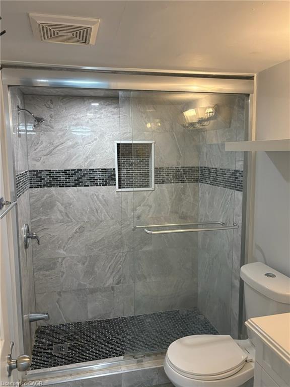 9-75 Mcintyre Crescent, Georgetown, ON - Indoor Photo Showing Bathroom