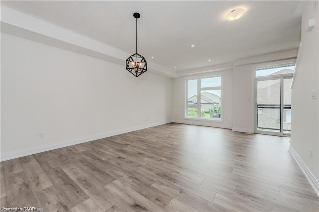 44-271 Grey Silo Road, Waterloo, ON - Indoor