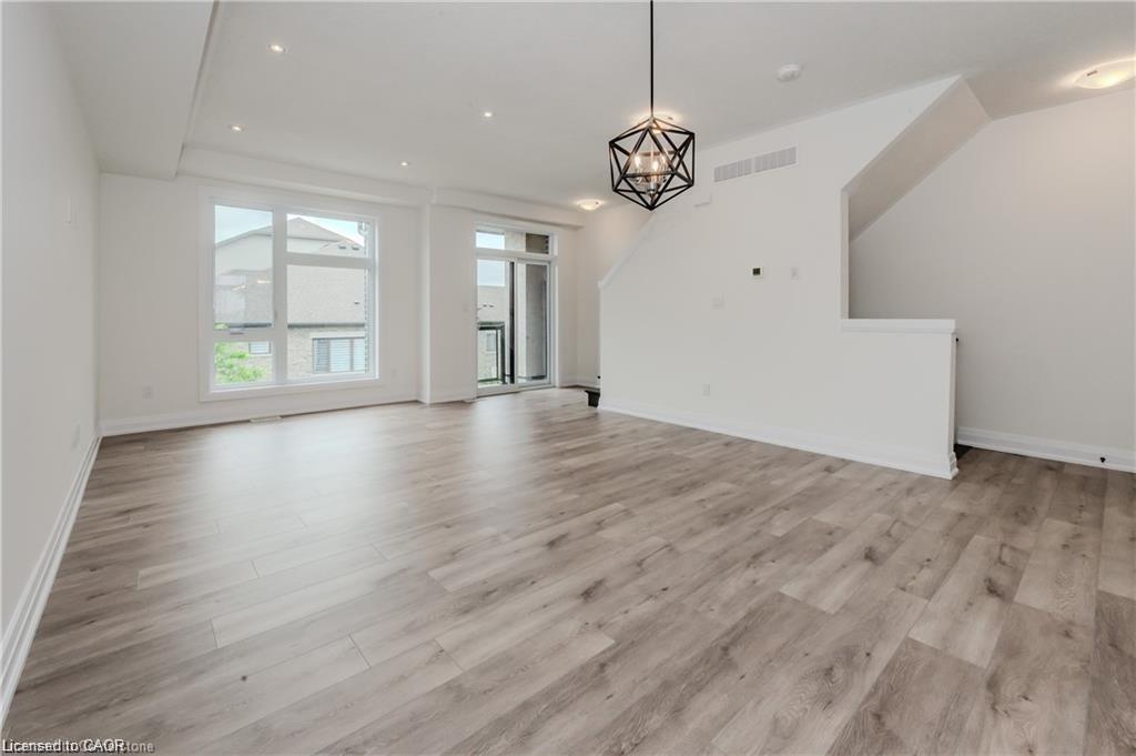 44-271 Grey Silo Road, Waterloo, ON - Indoor