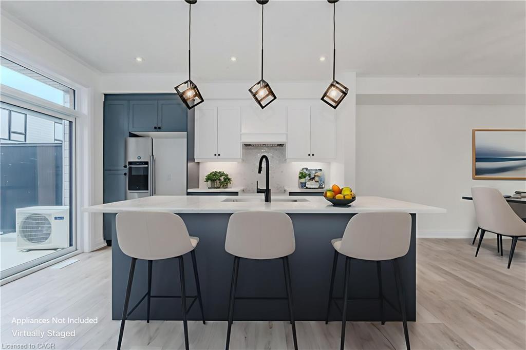 44-271 Grey Silo Road, Waterloo, ON - Indoor Photo Showing Kitchen With Upgraded Kitchen