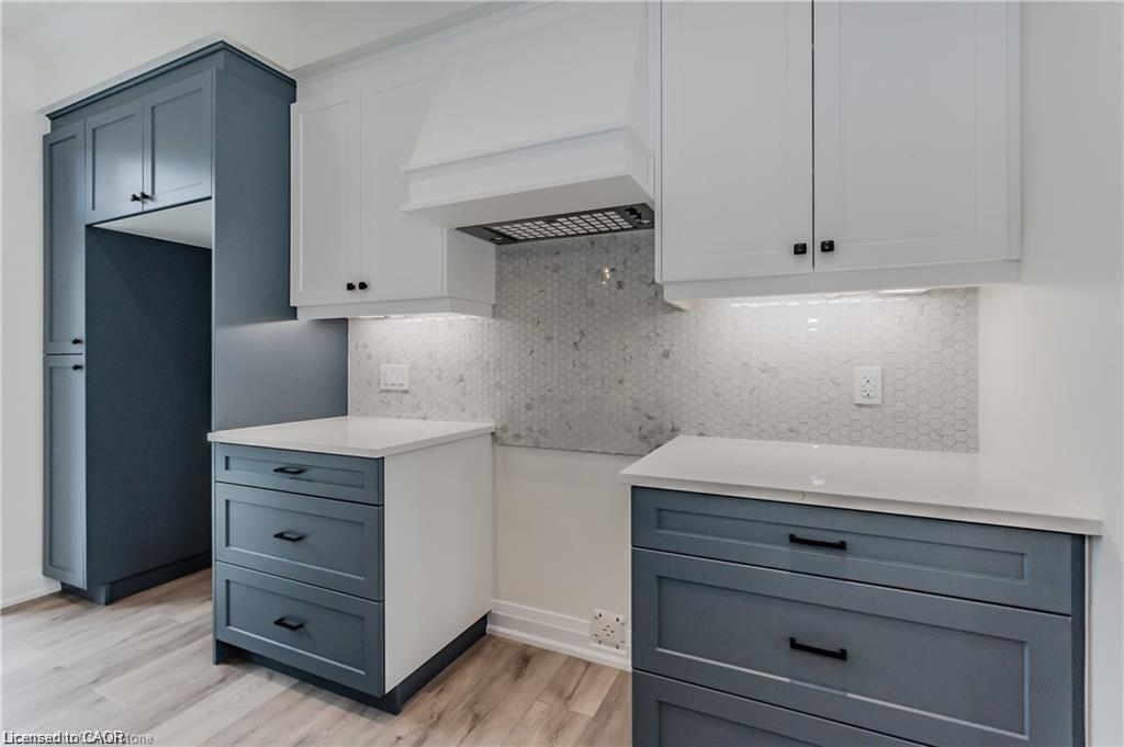 44-271 Grey Silo Road, Waterloo, ON - Indoor Photo Showing Kitchen
