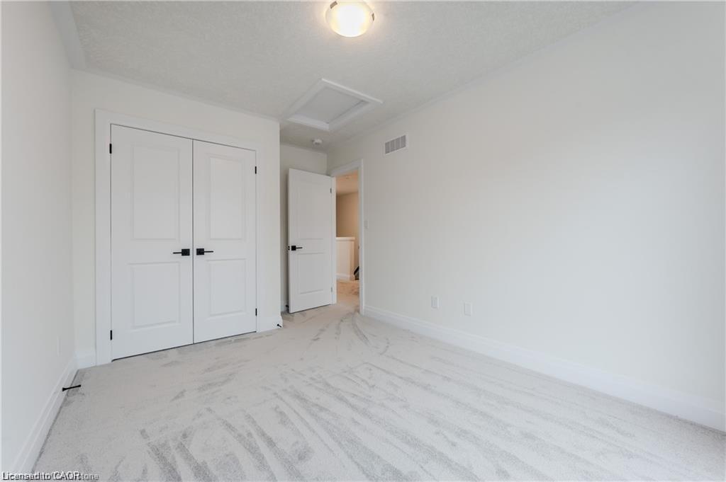 44-271 Grey Silo Road, Waterloo, ON - Indoor Photo Showing Other Room