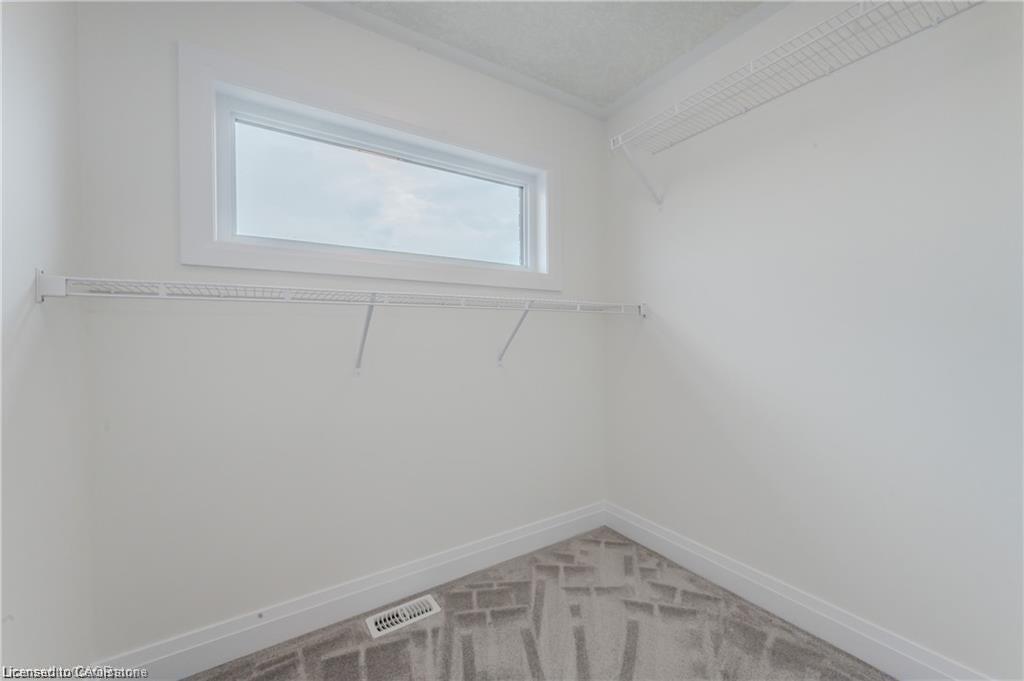 44-271 Grey Silo Road, Waterloo, ON - Indoor