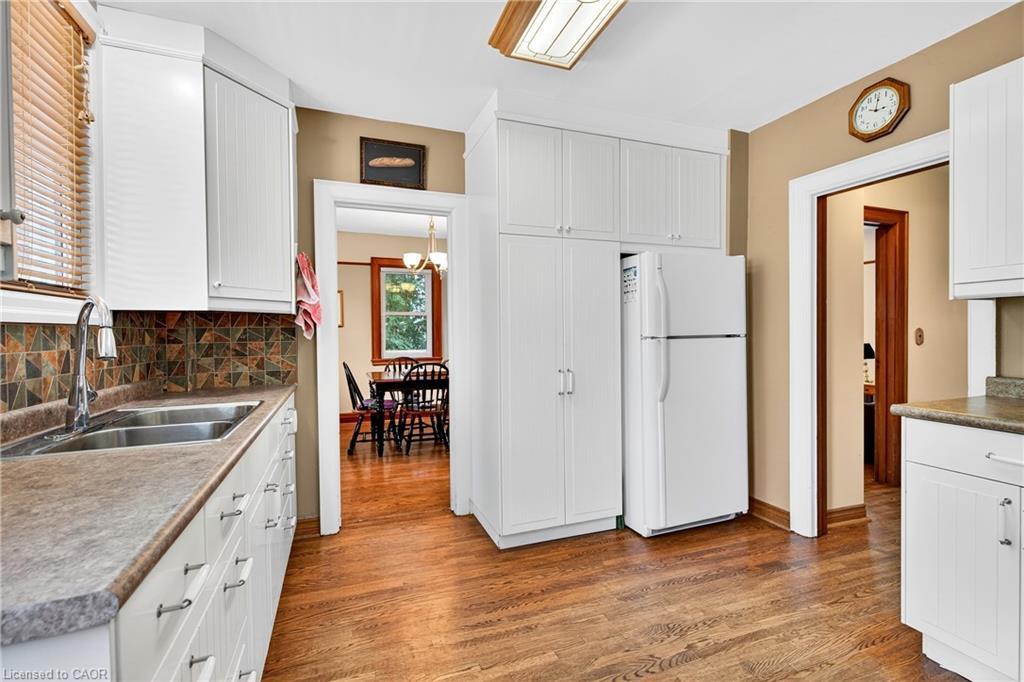 1025 King Road, Burlington, ON - Indoor Photo Showing Kitchen With Double Sink