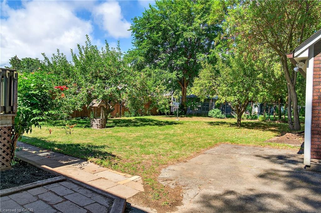 1025 King Road, Burlington, ON - Outdoor