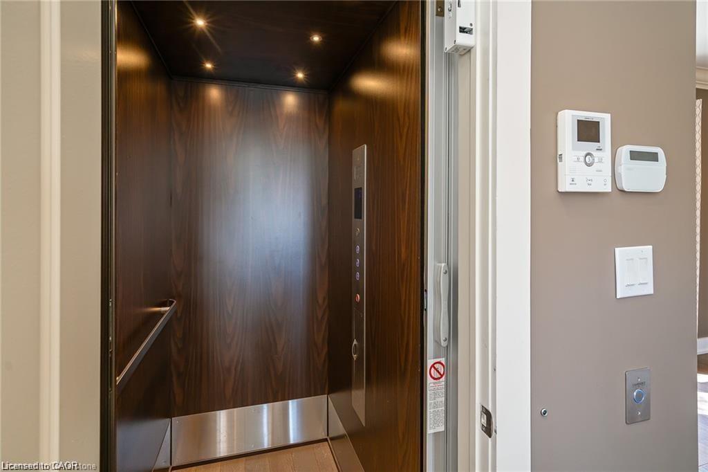 20-19 Lake Street, Grimsby, ON - Indoor Photo Showing Other Room