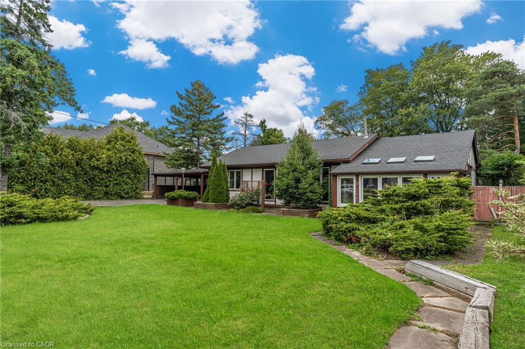 614 Golf Club Road, Hamilton, ON - Outdoor