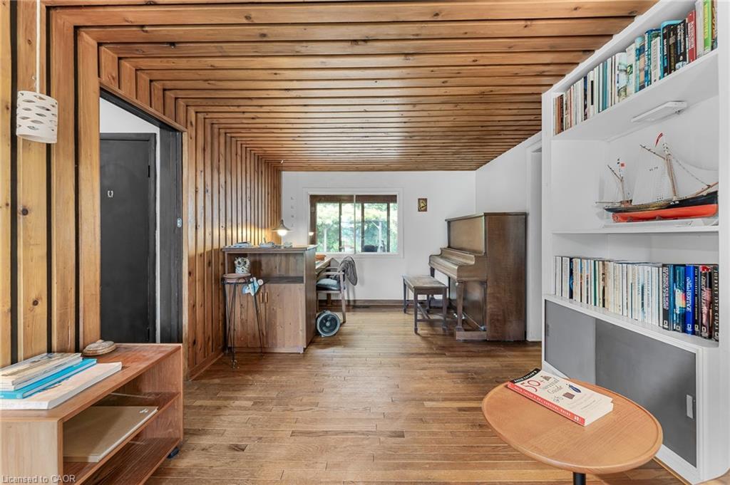 614 Golf Club Road, Hamilton, ON - Indoor Photo Showing Other Room