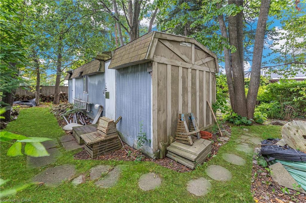 614 Golf Club Road, Hamilton, ON - Outdoor