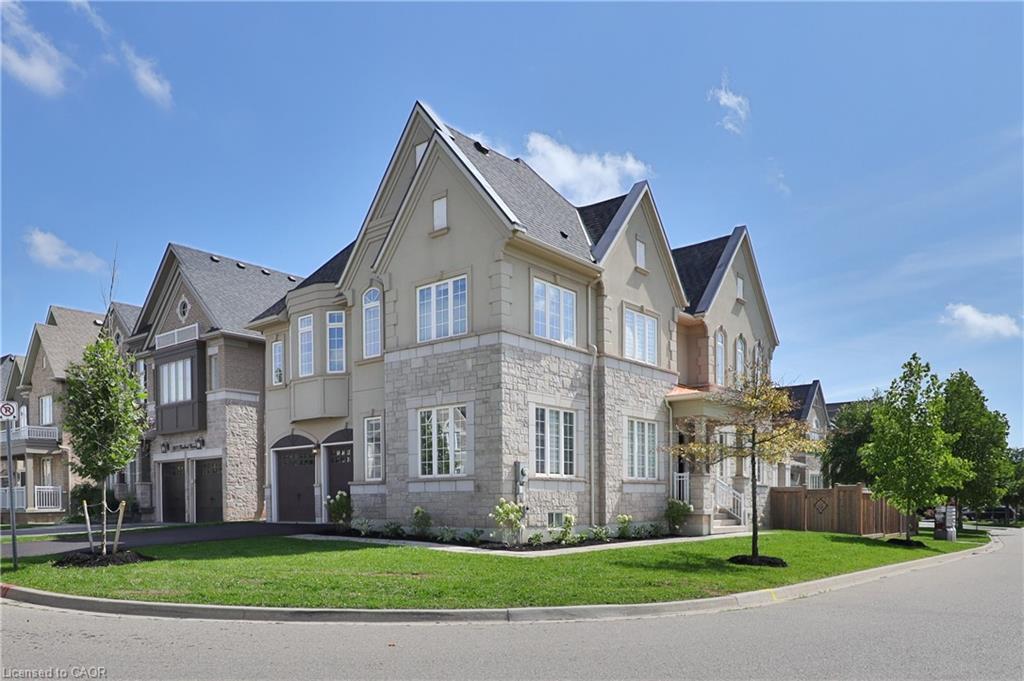 2163 Vineland Crescent, Oakville, ON - Outdoor With Facade