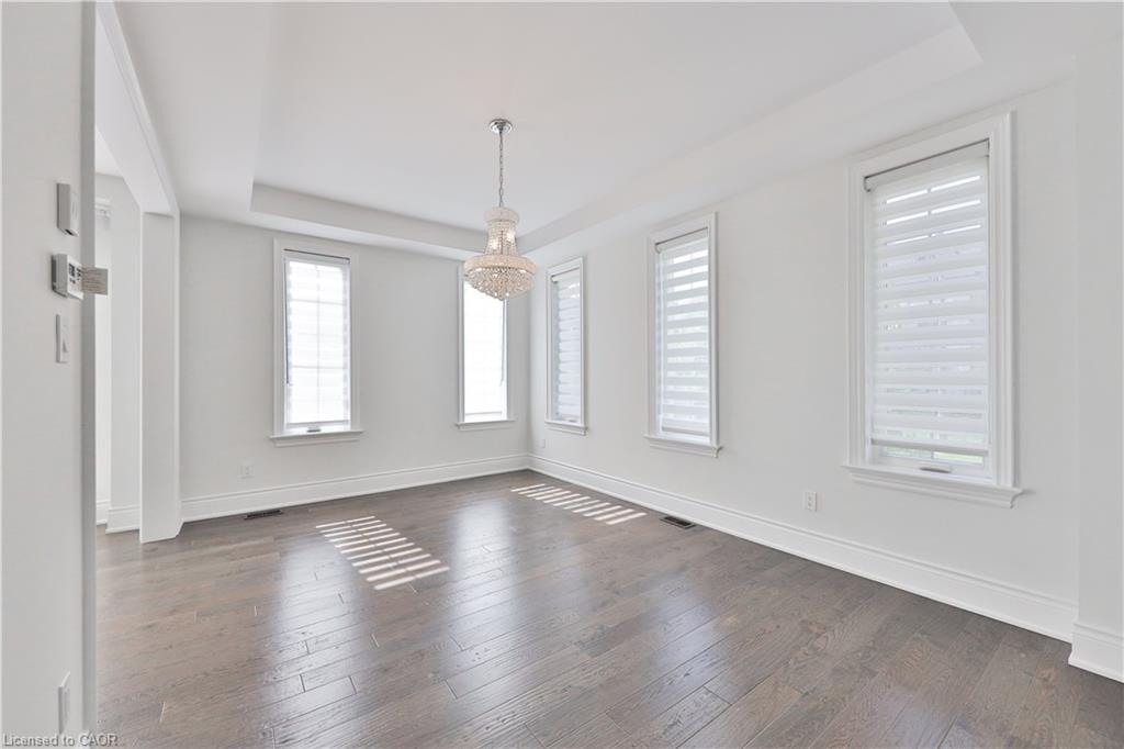 2163 Vineland Crescent, Oakville, ON - Indoor Photo Showing Other Room