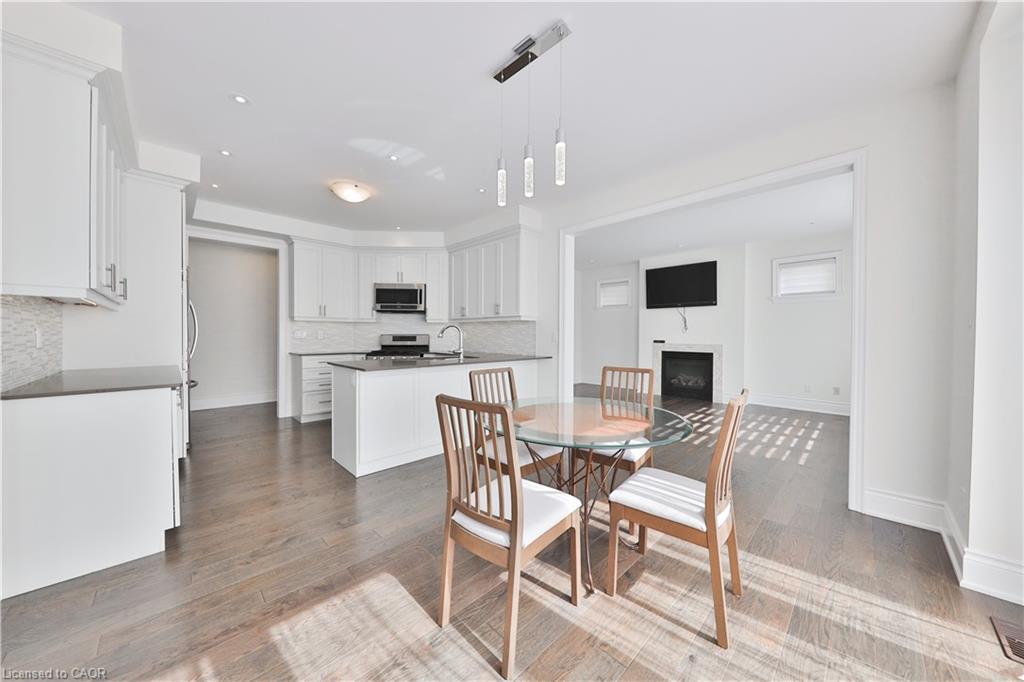 2163 Vineland Crescent, Oakville, ON - Indoor