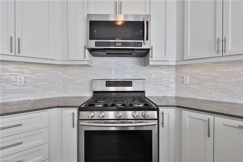 2163 Vineland Crescent, Oakville, ON - Indoor Photo Showing Kitchen