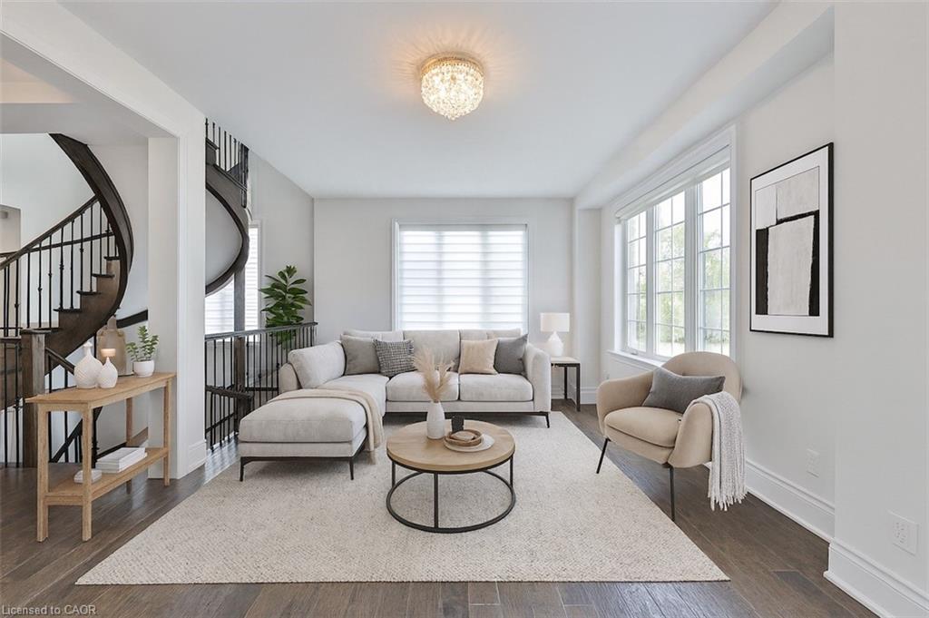 2163 Vineland Crescent, Oakville, ON - Indoor Photo Showing Living Room