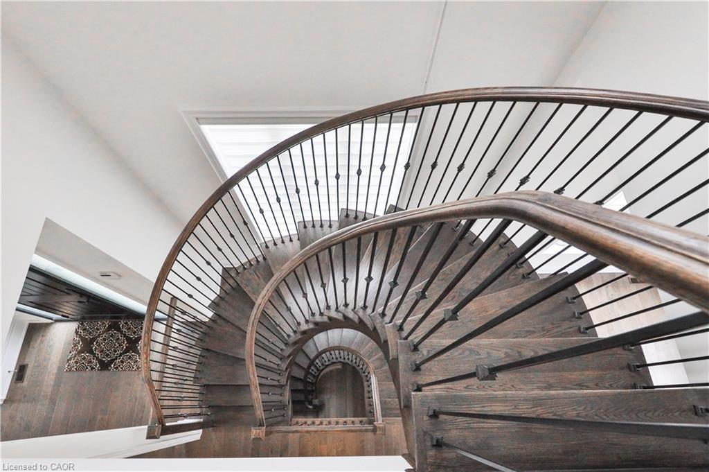 2163 Vineland Crescent, Oakville, ON - Indoor Photo Showing Other Room