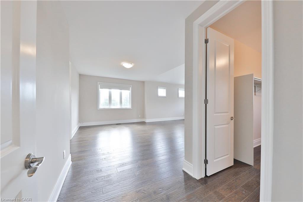 2163 Vineland Crescent, Oakville, ON - Indoor Photo Showing Other Room