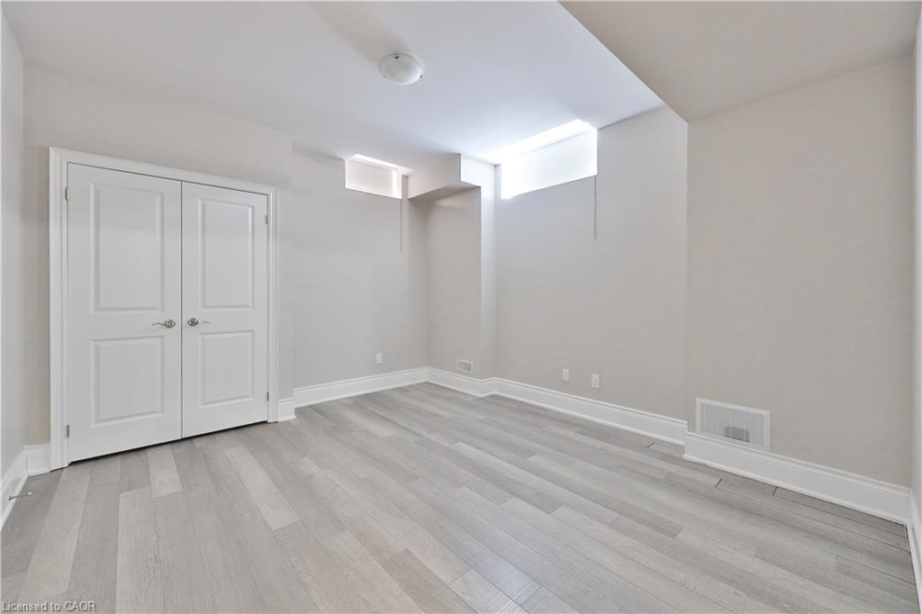 2163 Vineland Crescent, Oakville, ON - Indoor Photo Showing Other Room