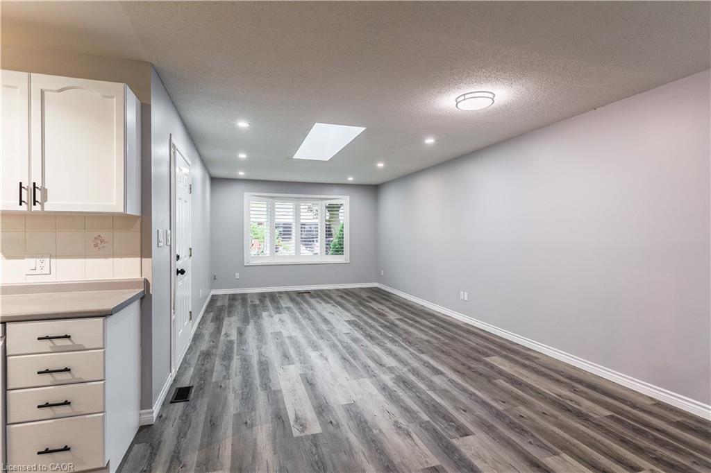 20-1030 Colborne Street E, Brantford, ON - Indoor Photo Showing Other Room