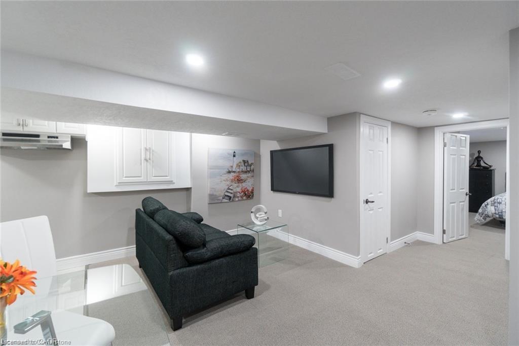 2-27 Belmont Avenue, Hamilton, ON - Indoor