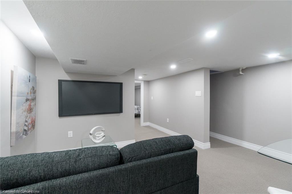 2-27 Belmont Avenue, Hamilton, ON - Indoor