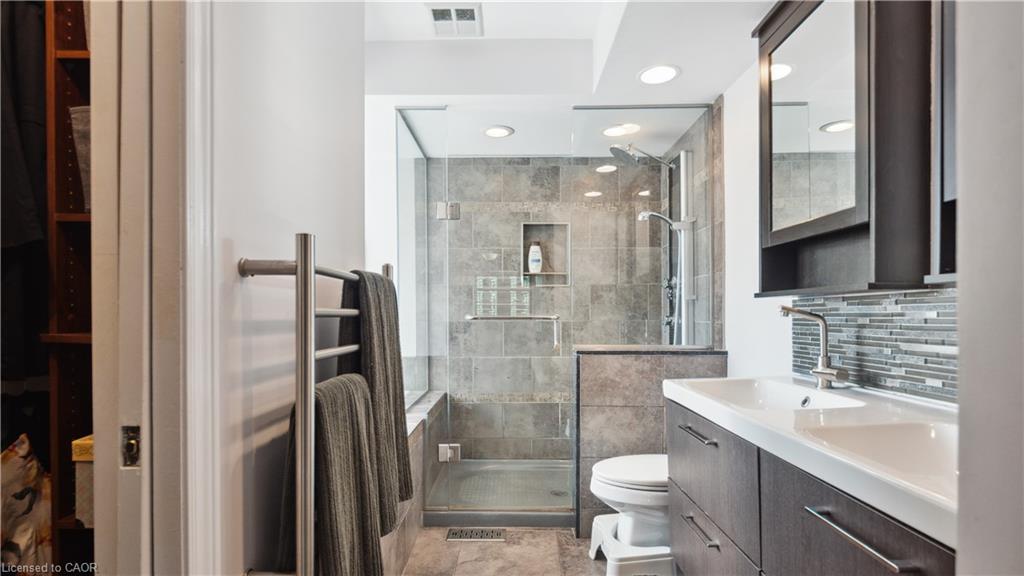 6276 Moretta Drive, Niagara Falls, ON - Indoor Photo Showing Bathroom