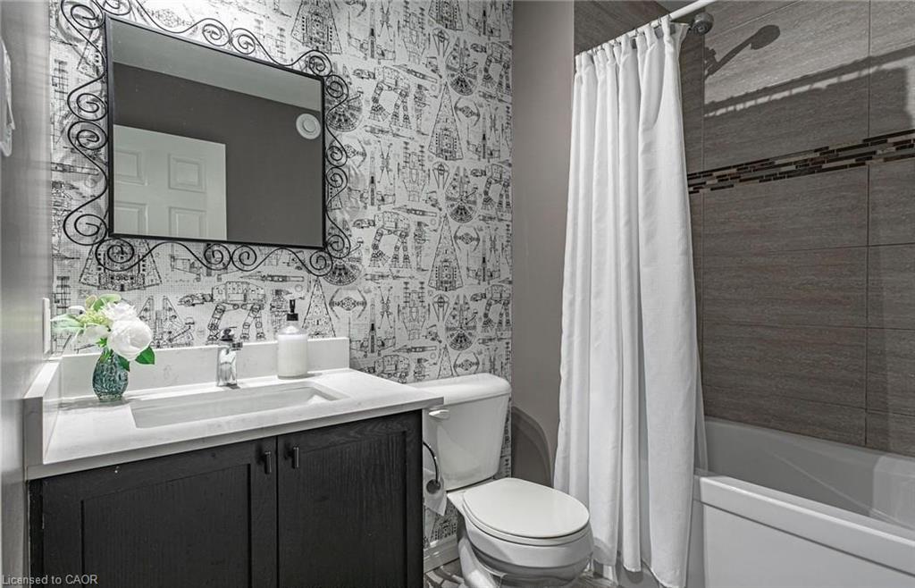 3 Woodhatch Crescent, Ingersoll, ON - Indoor Photo Showing Bathroom