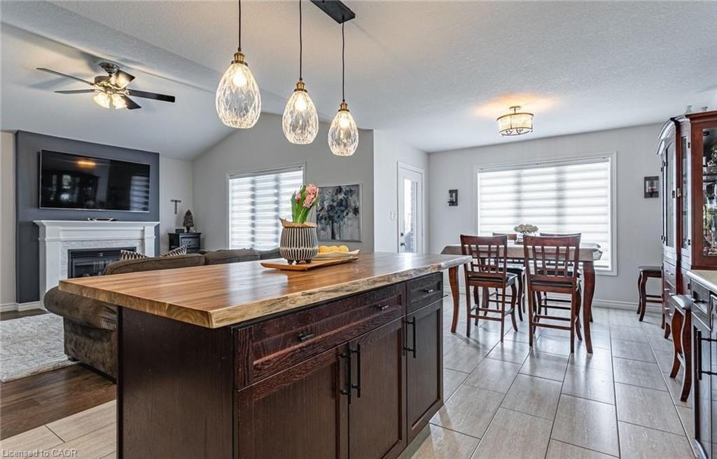 3 Woodhatch Crescent, Ingersoll, ON - Indoor With Fireplace