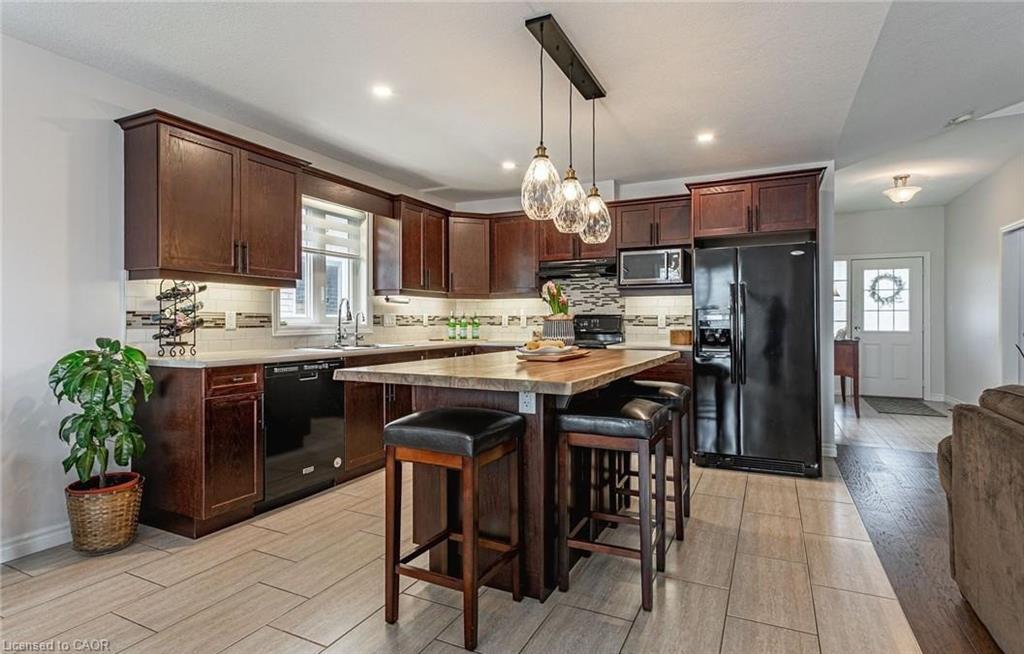 3 Woodhatch Crescent, Ingersoll, ON - Indoor