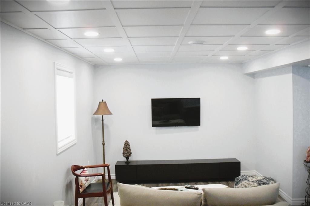 3 Woodhatch Crescent, Ingersoll, ON - Indoor