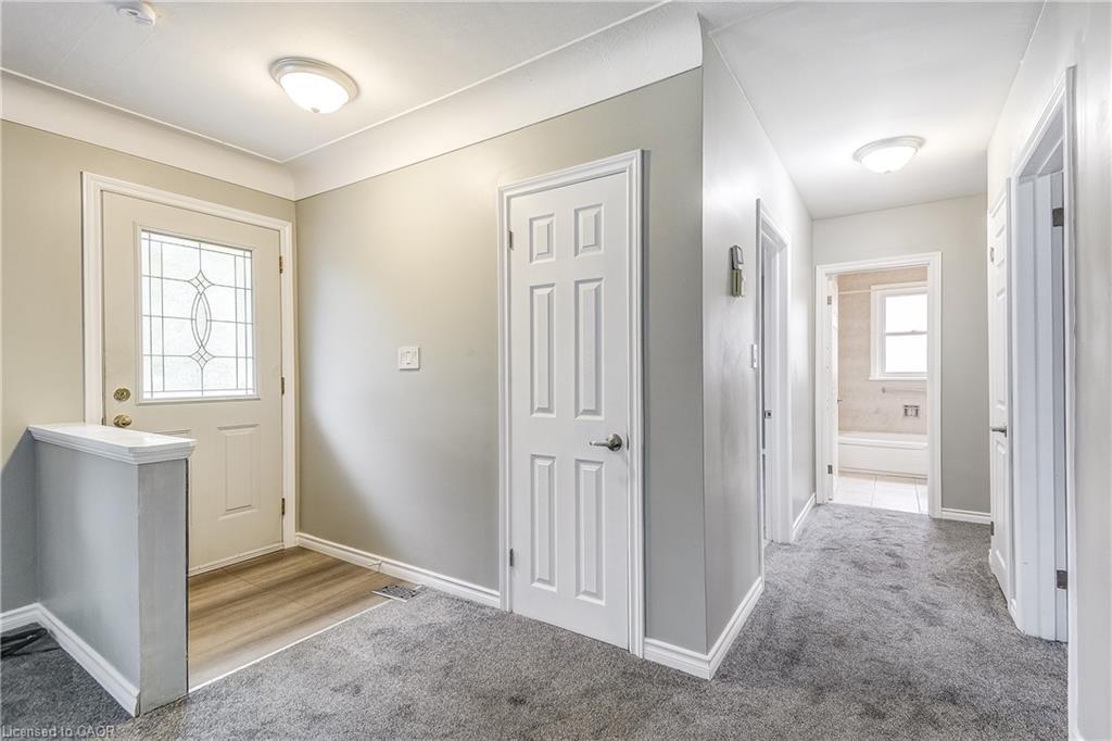 5446 Calvert Place, Burlington, ON - Indoor Photo Showing Other Room