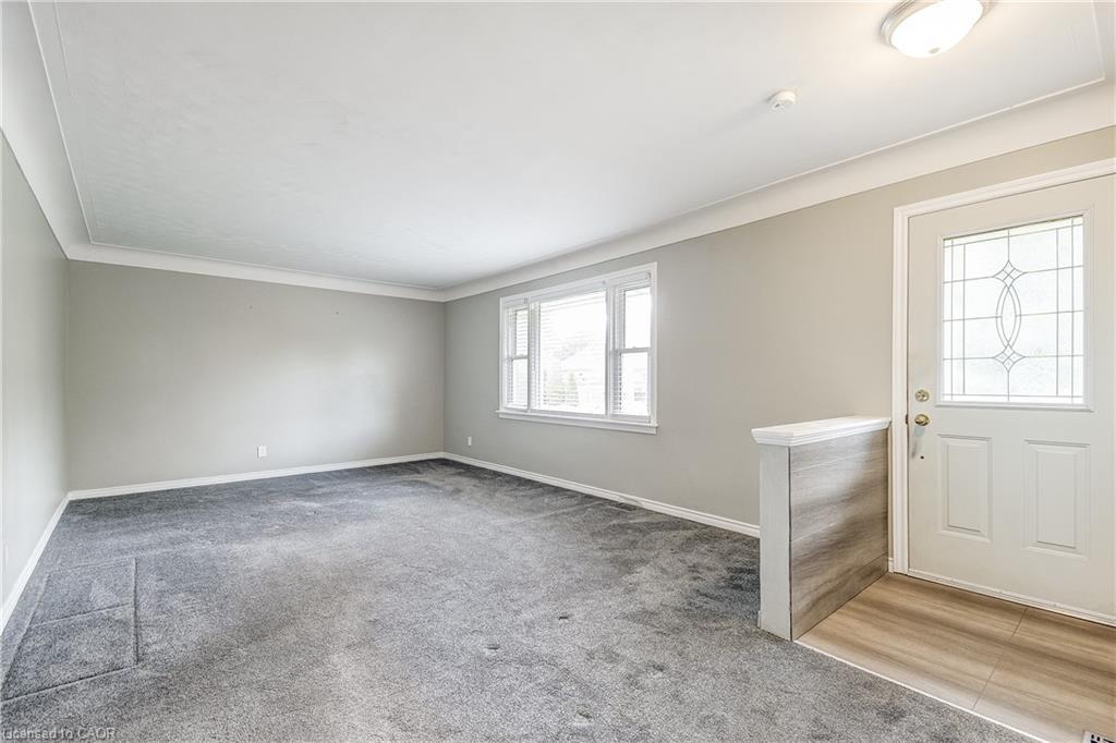 5446 Calvert Place, Burlington, ON - Indoor Photo Showing Other Room