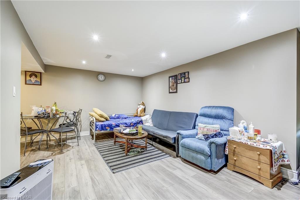 5446 Calvert Place, Burlington, ON - Indoor