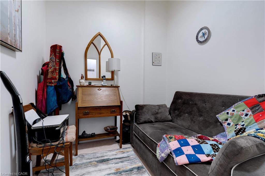 111-5327 Upper Middle Road, Burlington, ON - Indoor