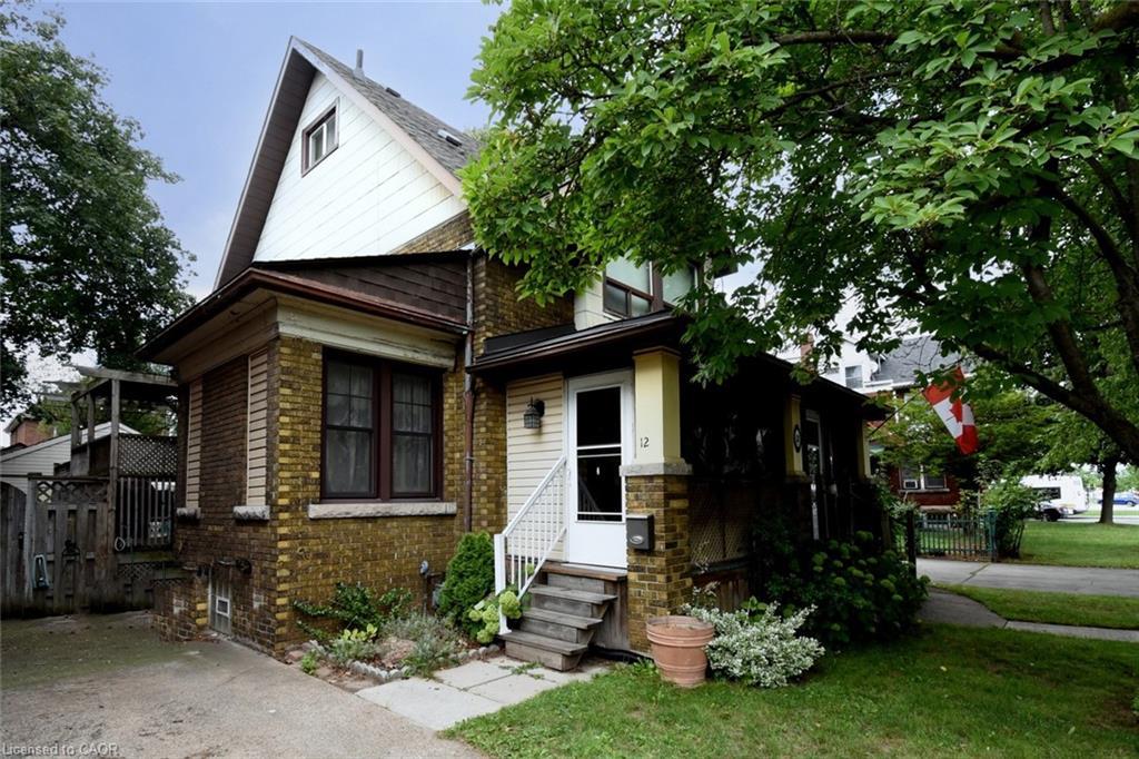 12 Leinster Avenue S, Hamilton, ON - Outdoor With Facade