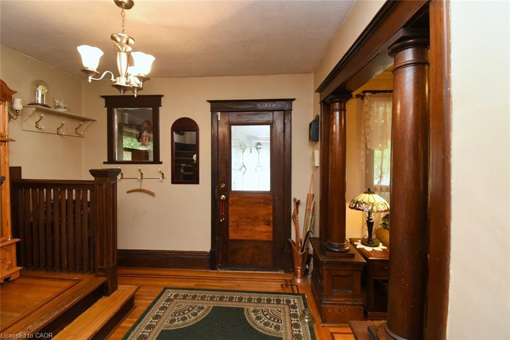 12 Leinster Avenue S, Hamilton, ON - Indoor Photo Showing Other Room