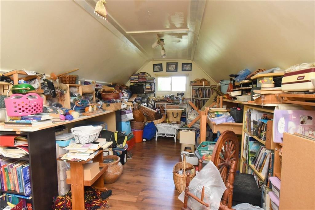 12 Leinster Avenue S, Hamilton, ON - Indoor