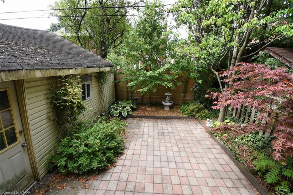 12 Leinster Avenue S, Hamilton, ON - Outdoor