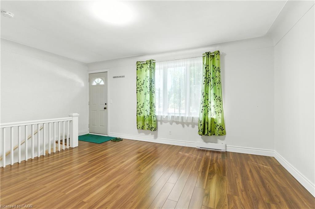 24 Macklin Street N, Hamilton, ON - Indoor Photo Showing Other Room
