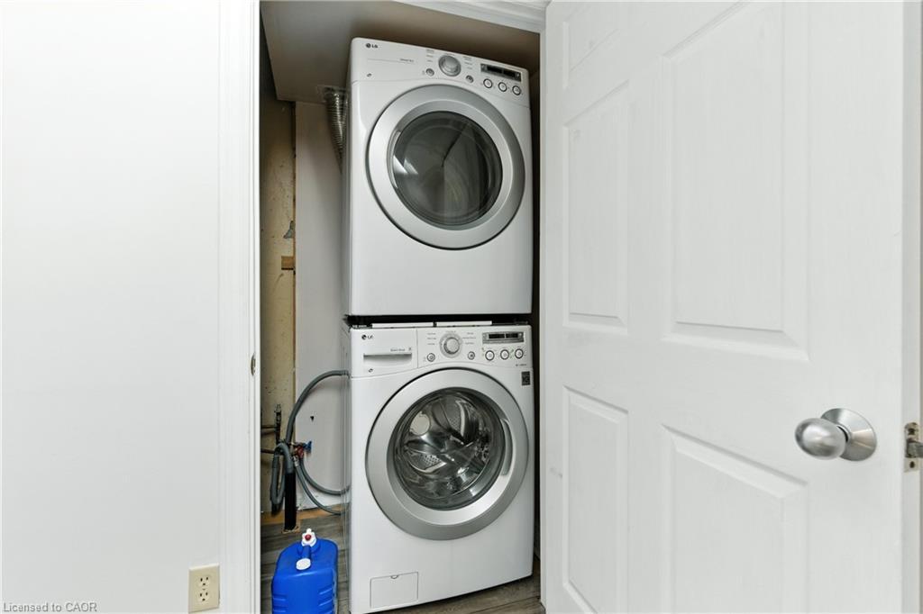 24 Macklin Street N, Hamilton, ON - Indoor Photo Showing Laundry Room