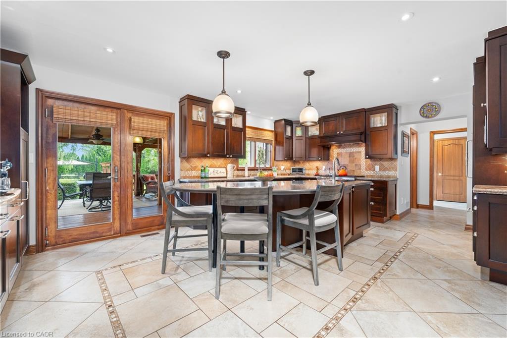 22 Wendakee Drive, Hamilton, ON - Indoor