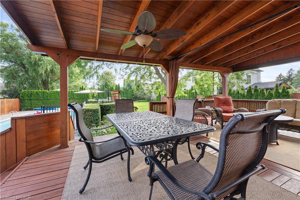 22 Wendakee Drive, Hamilton, ON - Outdoor With Deck Patio Veranda With Exterior