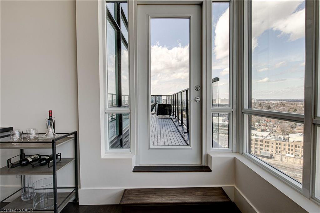 1902-1 Victoria Street S, Kitchener, ON - Indoor Photo Showing Other Room