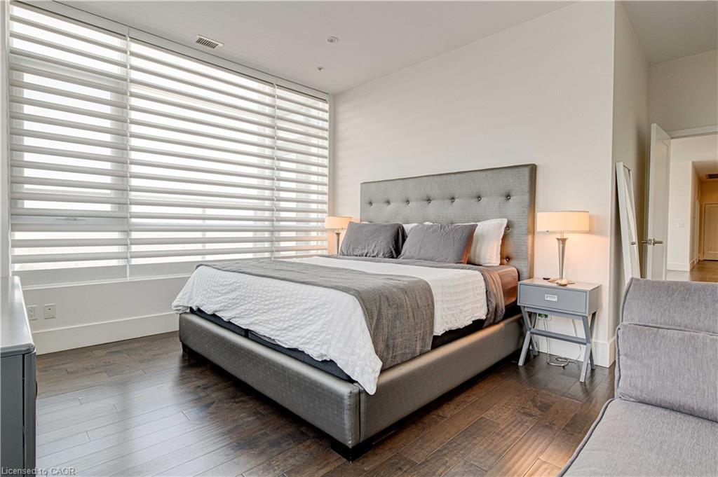 1902-1 Victoria Street S, Kitchener, ON - Indoor Photo Showing Bedroom