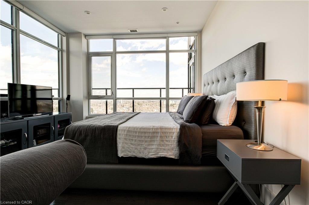 1902-1 Victoria Street S, Kitchener, ON - Indoor Photo Showing Other Room