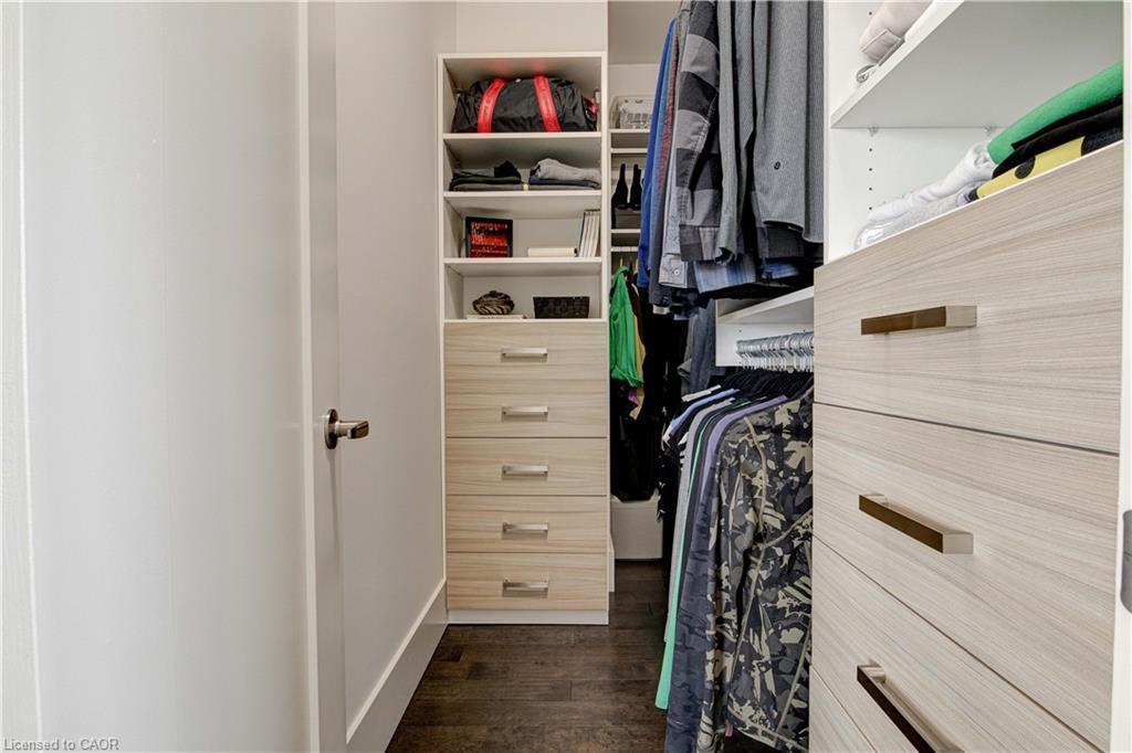 1902-1 Victoria Street S, Kitchener, ON - Indoor